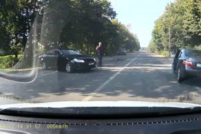 Отчаянная попытка проскочить перекресток