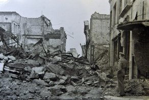 Опубликованы уникальные снимки разрушенной послевоенной Германии