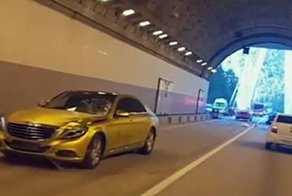 Авария дня. В Сочи золотой Мерседес насмерть сбил девушку