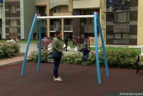 Агрессивную даму с собачкой, напавшую на ребенка, ждет суд