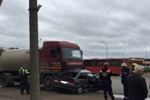 Авария дня. Водитель погиб столкнувшись с мусоровозом