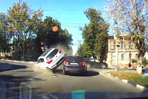 В Туле женщина с ребенком устроила аварию