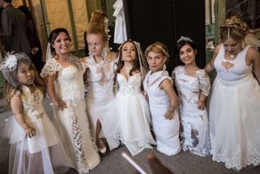 140-сантиметровые модели покорили подиум на Неделе моды в Париже