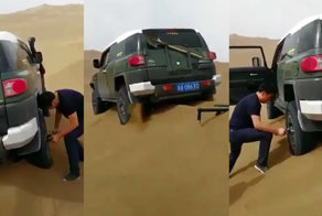 Как вытащить Тойоту из песка без посторонней помощи