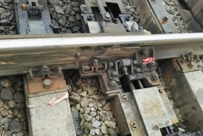 В Петербурге электричка насмерть сбила старушку