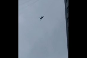 Китаец попытался сбежать из отеля по телефонному проводу, чтобы не оплачивать номер