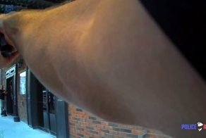 Американский полицейский ошибочно принял актера за грабителя и чуть не застрелил его