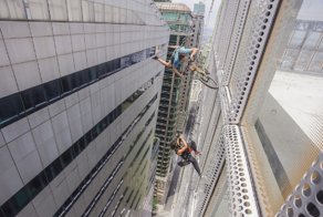 Филиппинский фотограф снимает героев местного значения в полете