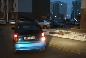 Девушка въехала в Газель