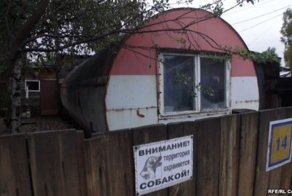 30 лет в бочках и вагонах: в каких условиях живут нефтяники времен СССР