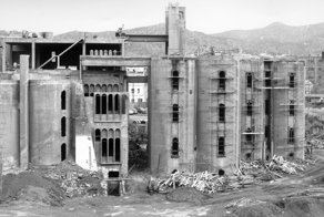 Потрясающий жилой дом из заброшенного цементного завода