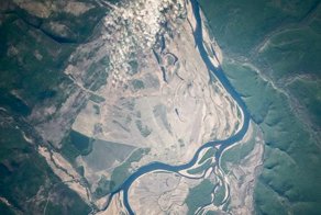 Российские космонавты-испытатели делятся уникальными снимками с МКС