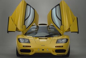 Новенький McLaren F1 в заводской упаковке на продажу
