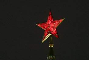 Живя в Советском Союзе, я не был коммунистом. Пожив в современной России, я им стал