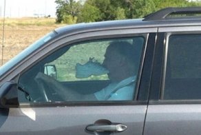 Самые странные вещи, которые можно заметить на шоссе