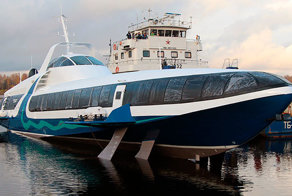 В Рыбинске спустили на воду судно на подводных крыльях «Комета 120 М»