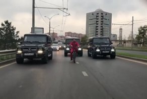 Очередной мажор , очередное хамство , очередное полиция не видела