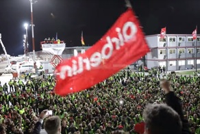 Прощай, Air Berlin! Как провожали и встречали последний рейс одной из крупнейших немецких авиакомпаний