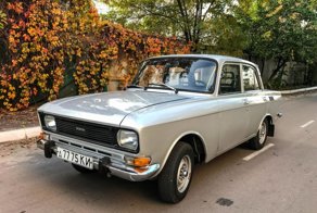 "Москвич-2140" в заводском цвете металлик