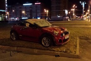 В Санкт-Петербурге сотрудники автомойки разбили клиентский автомобиль