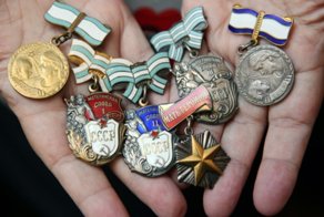 «Мы новые хозяева и будем здесь жить». Мать-героиня, вырастившая 12 детей, может лишиться жилья