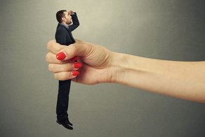 Это секс-инквизиция. Мужчина стал заложником женщины