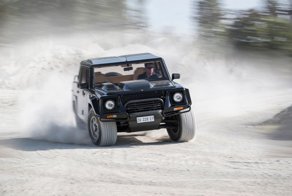 Lamborghini LM002 - кирпич с 12-ю цилиндрами