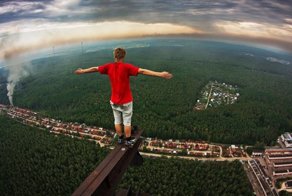 20 сумасшедших гифок, которые нельзя смотреть людям с боязнью высоты