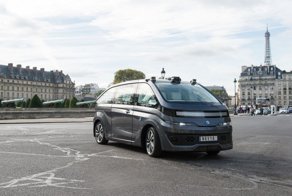 В Париже тестируют беспилотное такси