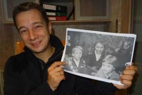 Француженка, нашедшая пленку в старом фотоаппарате, решила найти изображенного на ней мальчика
