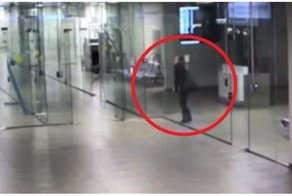 Заблудившийся пассажир случайно пробил головой стеклянную стену в самарском аэропорту