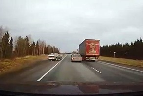 Авария дня. Подрезал обгоняющего