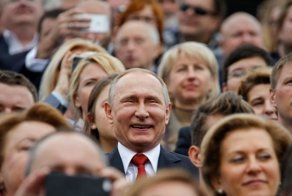 "Статистика знает все". Чего хотят и кому доверяют россияне