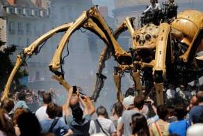 Что здесь происходит? 15 странных фотографий с просторов интернета