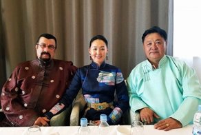 Тесть Стивена Сигала окончил Львовский политехнический институт