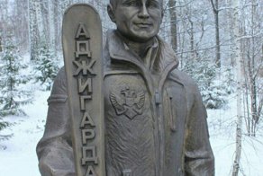 Прижизненные памятники кандидатам в президенты: что дальше?!