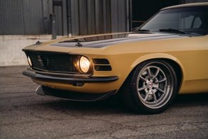 Какие машины на самом деле любит Тони Старк? Ford Mustang для Роберта Дауни-младшего