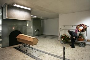 При попытке кремировать мужчину c ожирением сожгли крематорий