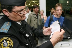 Семи миллионам россиян подготовили сюрприз на границе