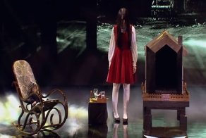 Пугающее выступление девочки на шоу талантов в Азии