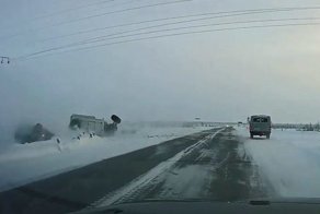 Авария дня. Водитель вездехода "Трэкол" устроил ДТП