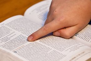 Для чиновников написали особую библию