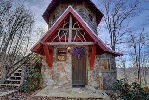 Сказочный домик в лесах Северной Каролины