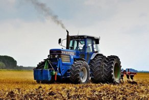Тракторы от автомобильных брендов