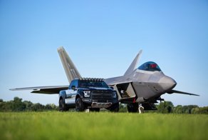 Ford F-150 Raptor: пикап в стиле американского истребителя F-22