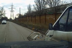 Незаметный белый фургон