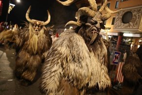 10 потрясающих фотографий с шествия Крампусов