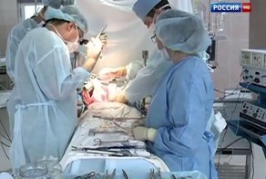 Врачи смогли пришить женщине кисти рук, отрубленные подмосковным мужем-ревнивцем
