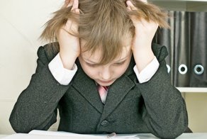 ЛДПР предлагает добавить школьникам годик срока