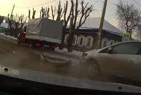 Авария дня. Неудачно выехал